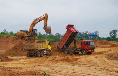 云南工程機械租賃與大件物流一體化服務 操作證、租賃與安裝全攻略